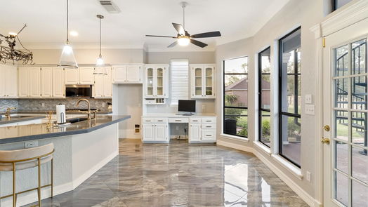 Lake Jackson 2-story, 4-bed 125 Paint Brush Street-idx