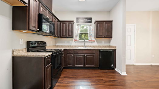 La Marque 1-story, 4-bed 1612 Travis Court-idx