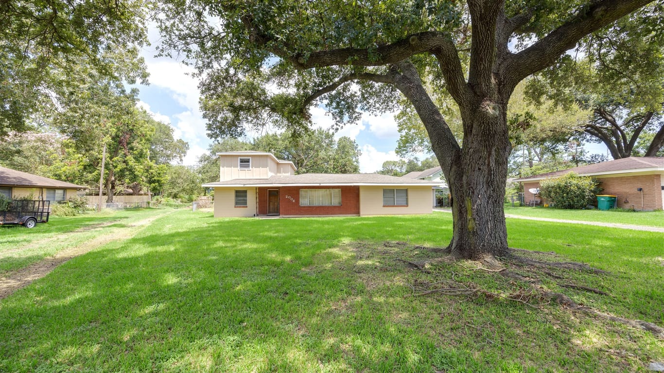 La Marque 2-story, 5-bed 2006 Evergreen Lane-idx