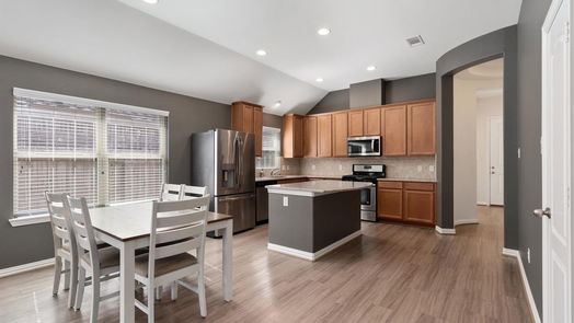 Texas City 1-story, 3-bed 12417 Berberry Drive-idx