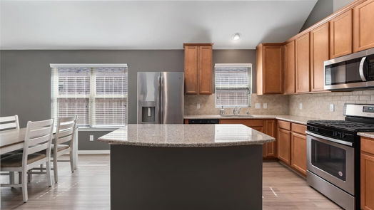 Texas City 1-story, 3-bed 12417 Berberry Drive-idx