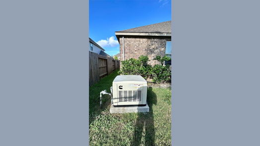 Texas City 1-story, 4-bed 2813 Bernadino Drive-idx