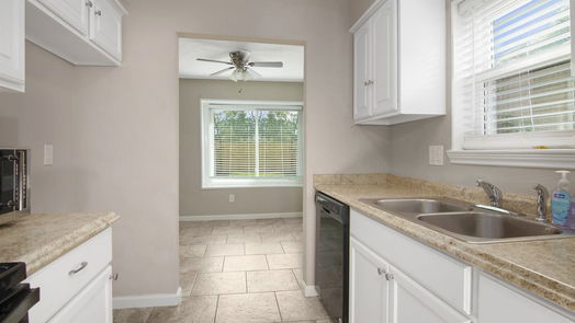 La Porte 1-story, 3-bed 8514 Oakhaven Road-idx