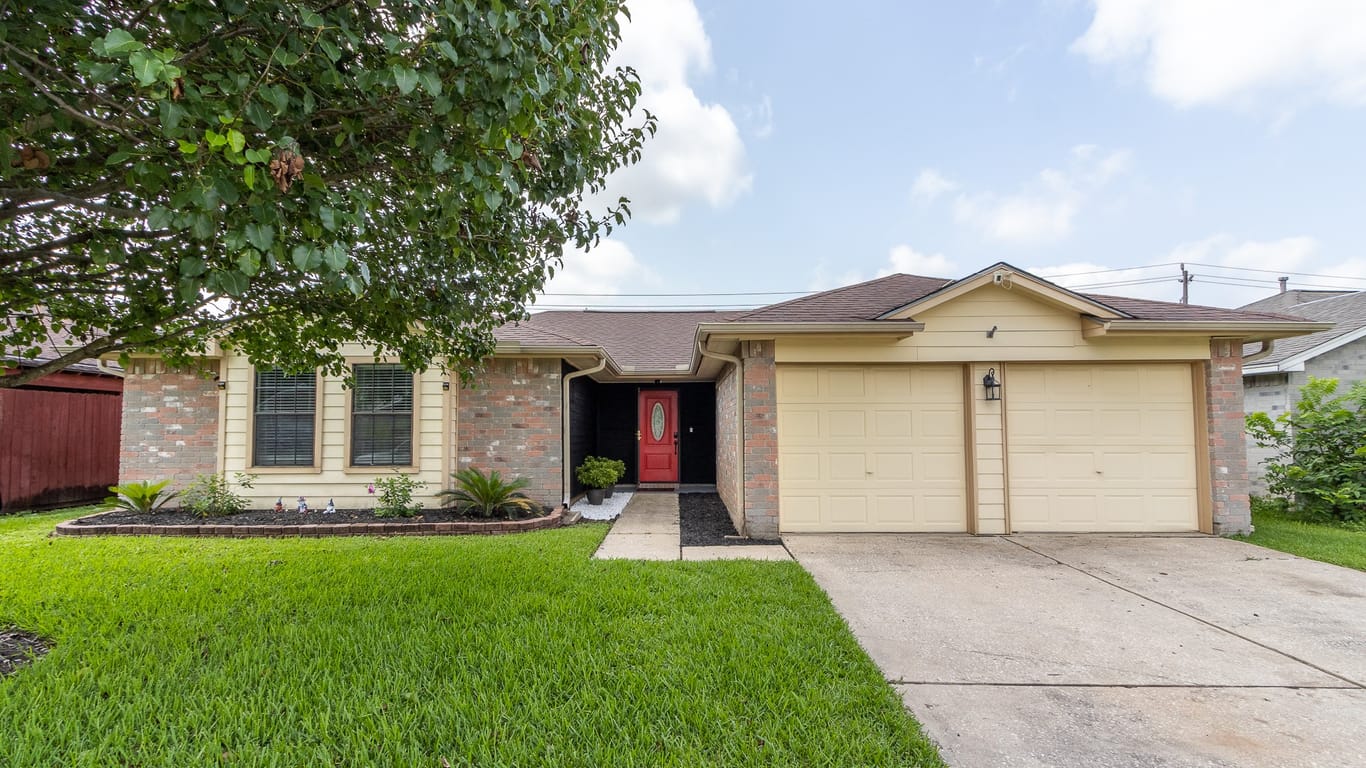 La Porte 1-story, 3-bed 5417 Stone Creek Drive-idx