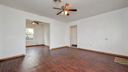 La Porte 1-story, 3-bed 415 E B Street-idx