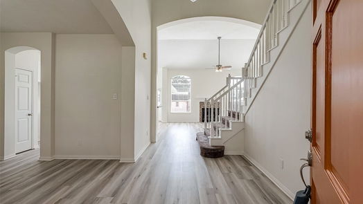 La Porte 2-story, 4-bed 3522 Brookwood Drive-idx