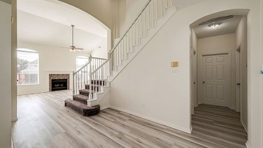 La Porte 2-story, 4-bed 3522 Brookwood Drive-idx