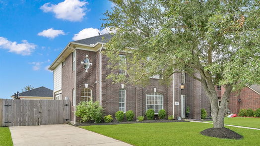 La Porte 2-story, 4-bed 11006 Mesquite Drive-idx