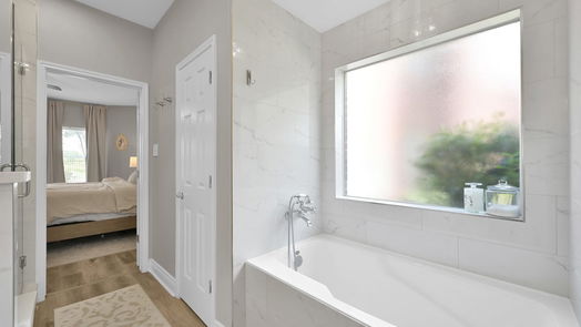 La Porte 2-story, 4-bed 11006 Mesquite Drive-idx