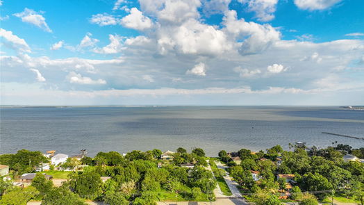 La Porte 2-story, 4-bed 230 Bayshore Drive-idx