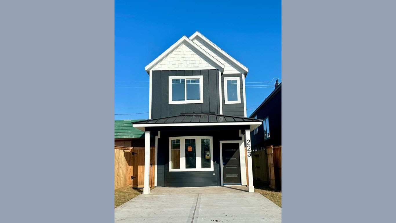 La Porte 2-story, 3-bed 223 S Broadway Street-idx