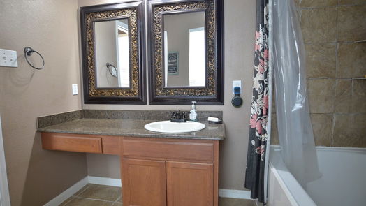 League City 2-story, 5-bed 1996 Leisure Lane-idx