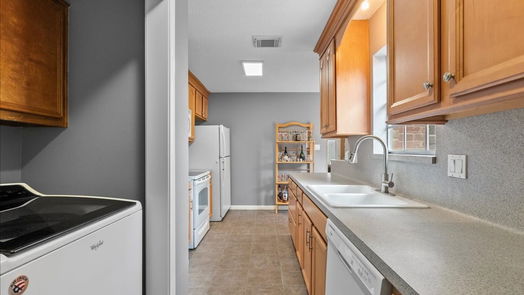 League City 2-story, 3-bed 510 Birdsong Drive-idx