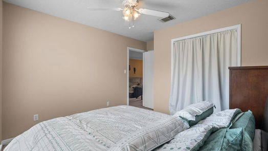 League City 2-story, 3-bed 510 Birdsong Drive-idx