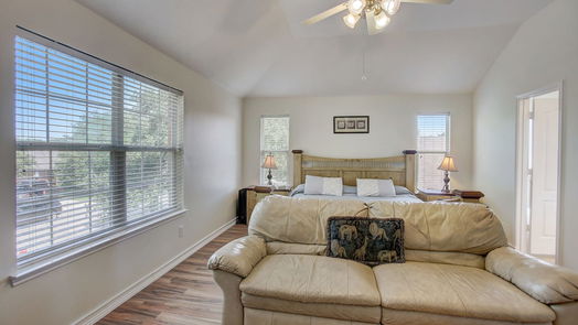 League City 2-story, 4-bed 2106 Goldfinch Lane-idx