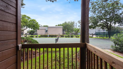 League City 3-story, 2-bed 645 Davis Road-idx