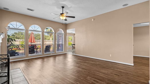 League City 1-story, 3-bed 118 Mccarron Court-idx