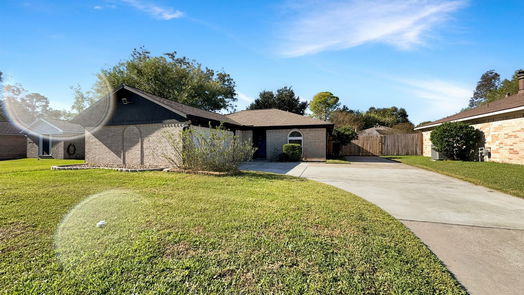 League City 1-story, 3-bed 209 Bayridge Drive-idx