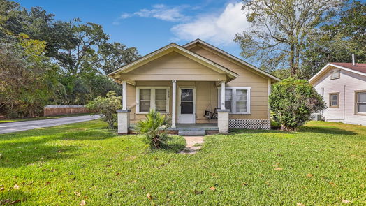 Liberty 1-story, 3-bed 1809 N Travis Street-idx