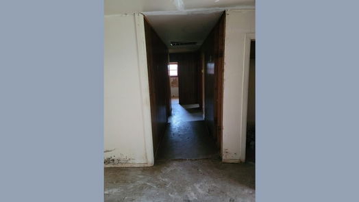 Ames 1-story, 4-bed 221 Tebo Street-idx