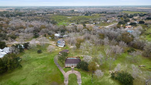 Manvel 2-story, 5-bed 9300 Oakcrest Drive-idx