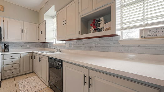 Manvel 1-story, 3-bed 8830 Amanda Lane-idx