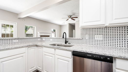 Pearland 2-story, 4-bed 2207 Manchester Lane-idx