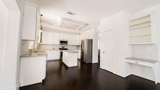 Pearland 2-story, 4-bed 2302 Evergreen Drive-idx