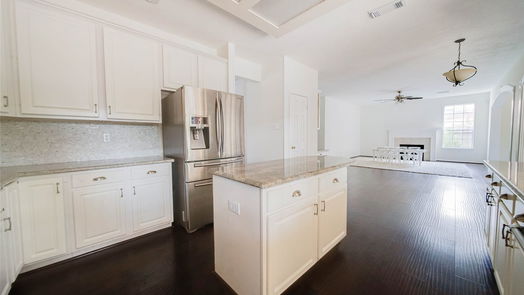 Pearland 2-story, 4-bed 2302 Evergreen Drive-idx