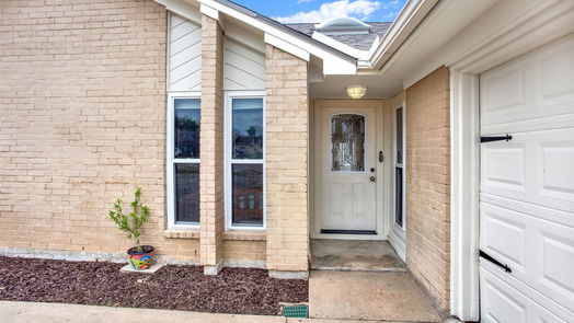 Pearland 1-story, 3-bed 2416 Meadow Green Drive-idx