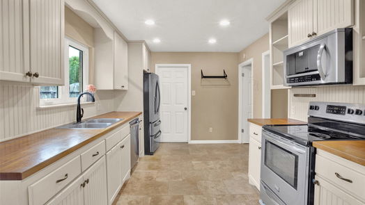 Pearland 1-story, 3-bed 2416 Meadow Green Drive-idx