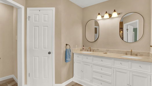 Pearland 1-story, 3-bed 2416 Meadow Green Drive-idx