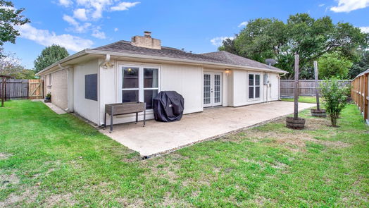 Pearland 1-story, 3-bed 2416 Meadow Green Drive-idx