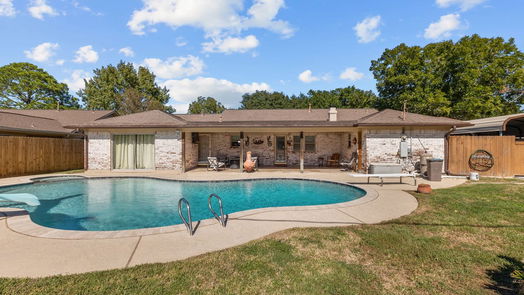 Pearland 1-story, 3-bed 5104 Halbert Drive-idx