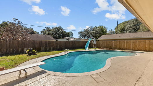 Pearland 1-story, 3-bed 5104 Halbert Drive-idx