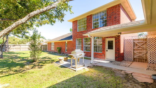 Pearland 2-story, 4-bed 2602 Briar View Drive-idx