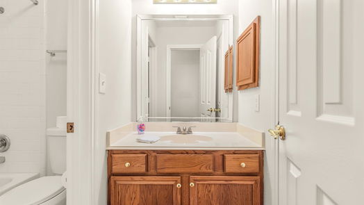 Pearland 2-story, 4-bed 2602 Briar View Drive-idx