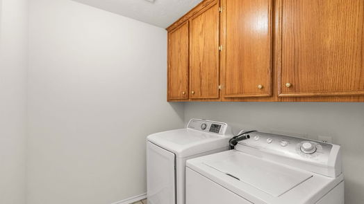 Pearland 2-story, 4-bed 2602 Briar View Drive-idx
