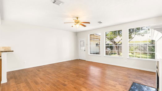 Pearland 2-story, 4-bed 2602 Briar View Drive-idx