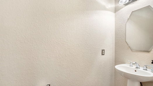 Pearland 2-story, 4-bed 5605 Tyler Street-idx