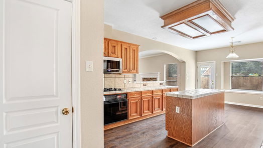 Pearland 2-story, 4-bed 5605 Tyler Street-idx