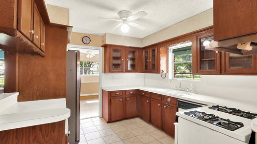 Pearland 1-story, 4-bed 3604 Longherridge Drive-idx