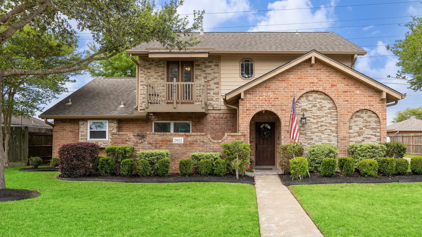 Pearland 2-story, 5-bed 2912 Country Club Drive-idx