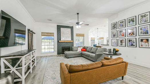Pearland 1-story, 3-bed 2425 Piney Woods Drive-idx