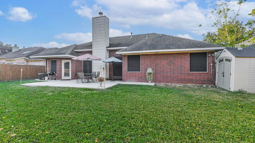 Pearland 1-story, 3-bed 2425 Piney Woods Drive-idx