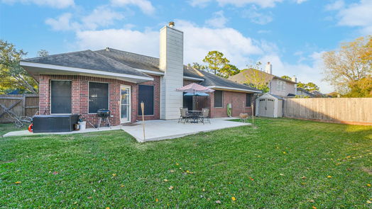 Pearland 1-story, 3-bed 2425 Piney Woods Drive-idx