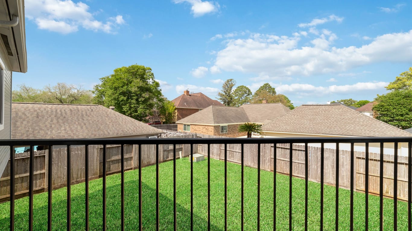 Pearland 2-story, 5-bed 2112 Limrick Drive-idx