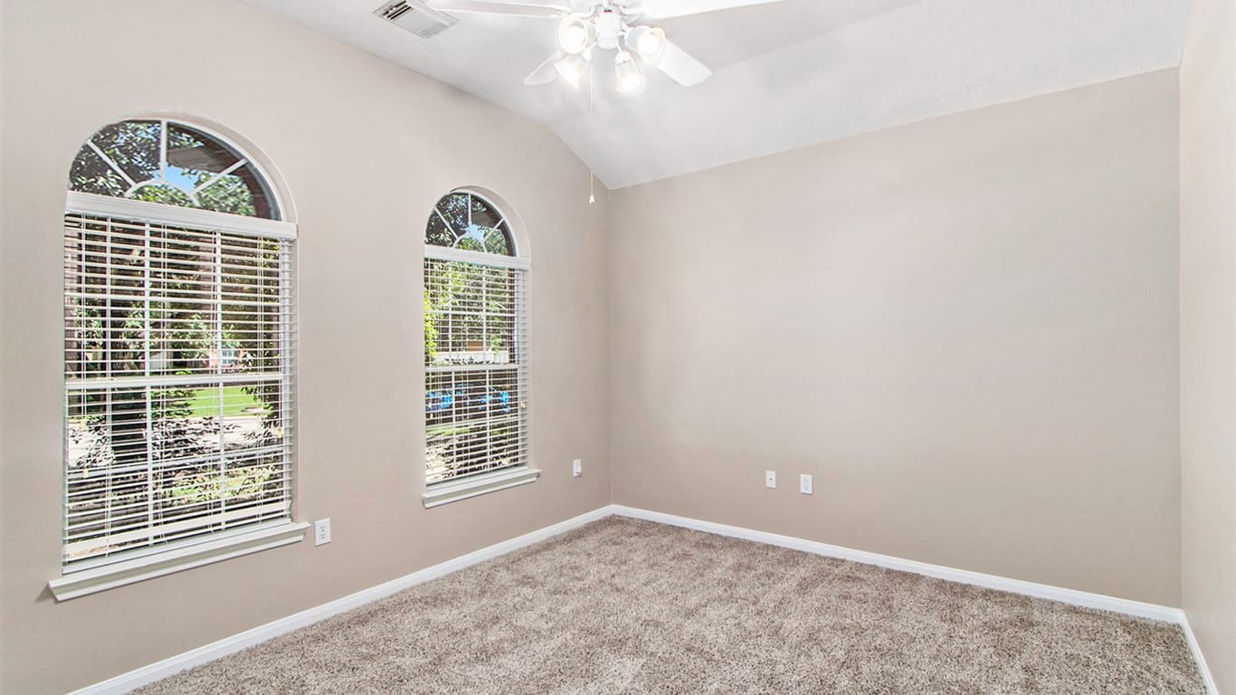 Pearland 1-story, 2-bed 2302 Messina Drive-idx