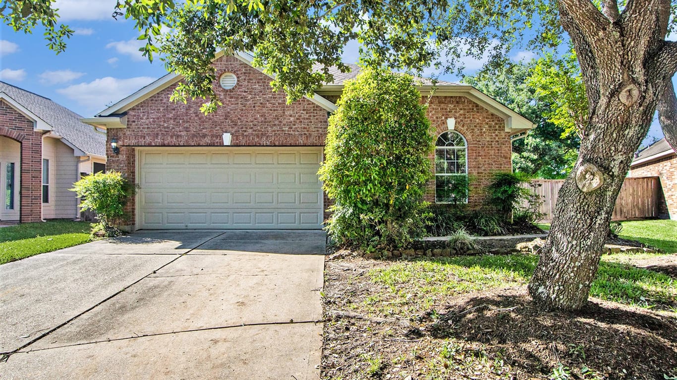 Pearland 1-story, 2-bed 2302 Messina Drive-idx