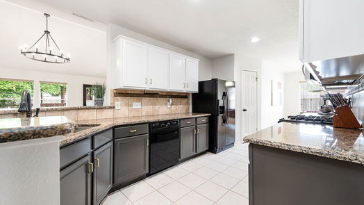 Pearland 1-story, 3-bed 3717 Pin Oak Drive E-idx